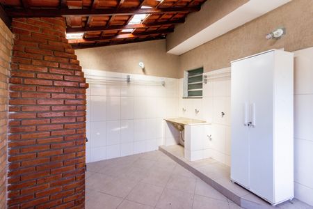 Casa para alugar com 163m², 3 quartos e 2 vagas Casa para alugar com 163m², 3 quartos e 2 vagasLavanderia