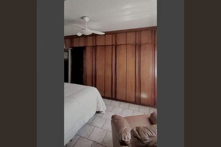 Casa à venda com 3 quartos, 250m² em Jardim Las Vegas, Santo André