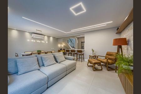 Casa à venda com 120m², 3 quartos e 3 vagas