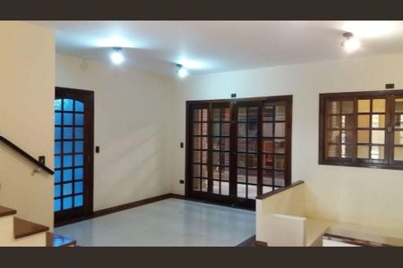 Casa à venda com 3 quartos, 223m² em Nova Petrópolis, São Bernardo do Campo