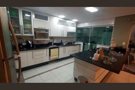 Casa à venda com 3 quartos, 144m² em Paulicéia, São Bernardo do Campo