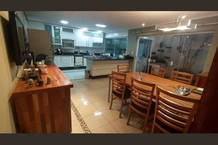 Casa à venda com 3 quartos, 144m² em Paulicéia, São Bernardo do Campo