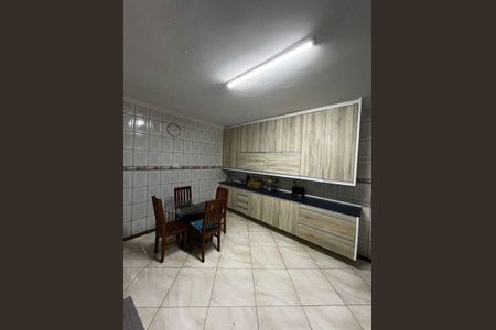 Casa à venda com 120m², 3 quartos e 2 vagas