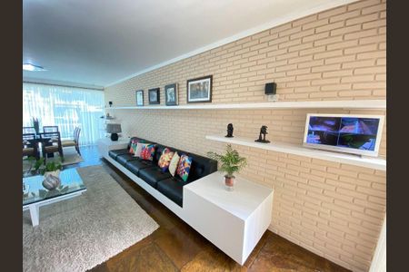 Casa à venda com 400m², 4 quartos e 6 vagas