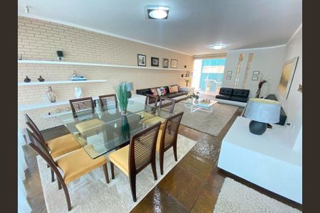 Casa à venda com 400m², 4 quartos e 6 vagas