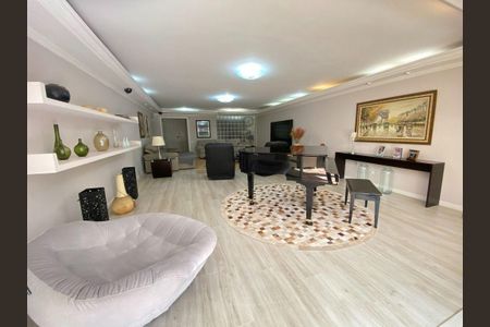 Casa à venda com 400m², 4 quartos e 6 vagas