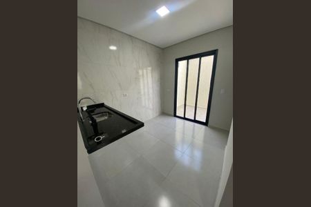 Casa à venda com 2 quartos, 75m² em Jardim Ocara, Santo André