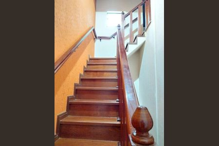 Casa à venda com 200m², 4 quartos e sem vaga