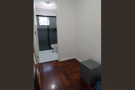 Casa à venda com 200m², 4 quartos e sem vaga