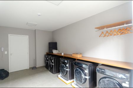Studio para alugar com 17m², 1 quarto e sem vaga Studio para alugar com 17m², 1 quarto e sem vagaLavanderia