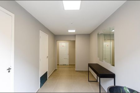 Studio para alugar com 17m², 1 quarto e sem vaga Studio para alugar com 17m², 1 quarto e sem vagaCorredor externo