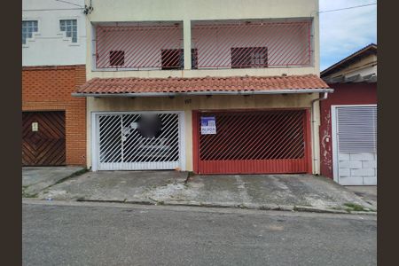 Casa para alugar com 120m², 2 quartos e 1 vagaFachada