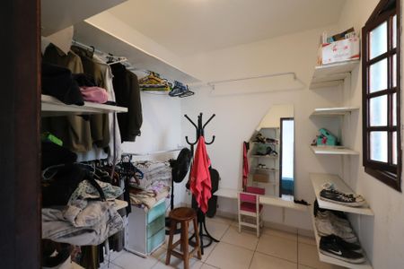 Casa para alugar com 120m², 2 quartos e 1 vagaCloset da Suíte 1