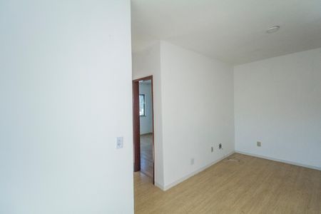Apartamento para alugar com 74m², 2 quartos e 1 vaga Apartamento para alugar com 74m², 2 quartos e 1 vagaSala