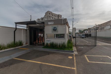 Apartamento para alugar com 45m², 2 quartos e sem vagaFachada e Portaria 