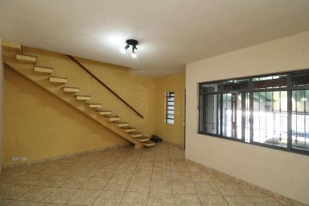 Sala de casa para alugar com 3 quartos, 140m² em Vila Ema, São Paulo