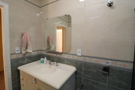 Casa para alugar com 140m², 3 quartos e 2 vagasBanheiro