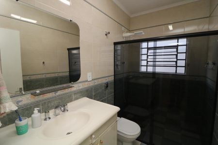 Casa para alugar com 140m², 3 quartos e 2 vagasBanheiro