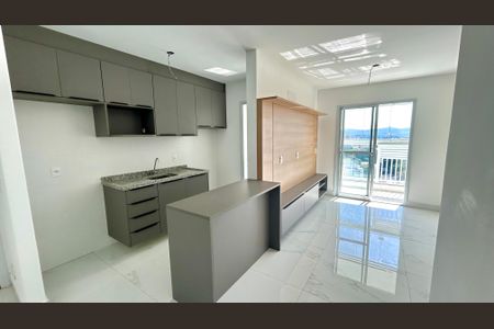 Sala de apartamento para alugar com 2 quartos, 53m² em Vila Galvão, Guarulhos