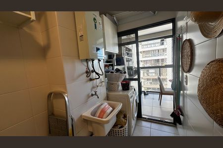Apartamento à venda com 83m², 3 quartos e 1 vaga Apartamento à venda com 83m², 3 quartos e 1 vagaÁrea de Serviço