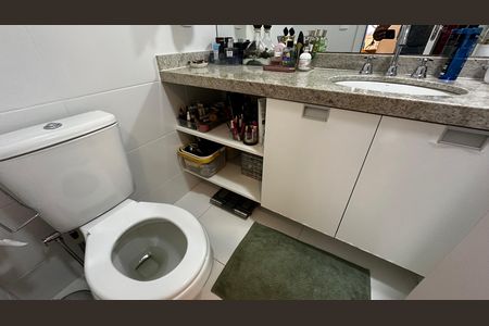 Apartamento à venda com 83m², 3 quartos e 1 vaga Apartamento à venda com 83m², 3 quartos e 1 vagaBanheiro do Quarto 3
