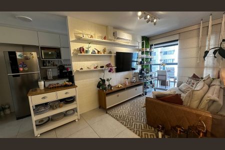 Apartamento à venda com 83m², 3 quartos e 1 vaga Apartamento à venda com 83m², 3 quartos e 1 vagaSala