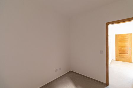 Quarto de apartamento à venda com 1 quarto, 27m² em Guaianases, São Paulo