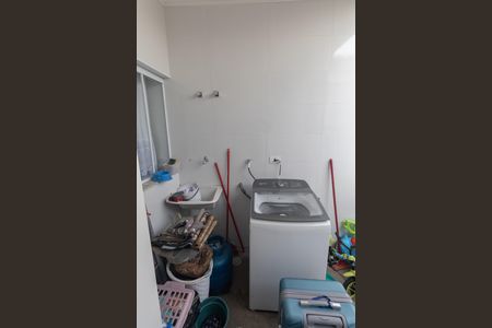 Casa à venda com 175m², 3 quartos e 2 vagas Casa à venda com 175m², 3 quartos e 2 vagasÁrea de Serviço