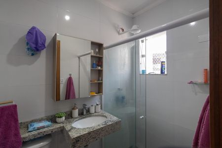 Casa à venda com 175m², 3 quartos e 2 vagas Casa à venda com 175m², 3 quartos e 2 vagasBanheiro da Suíte 3