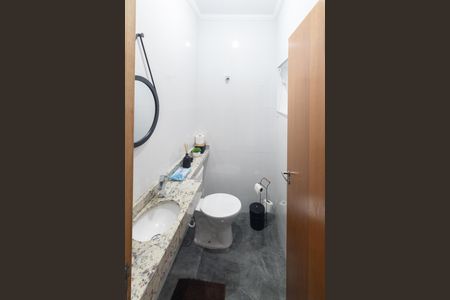 Casa à venda com 175m², 3 quartos e 2 vagas Casa à venda com 175m², 3 quartos e 2 vagasLavabo