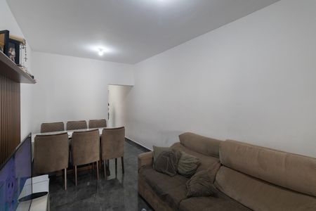 Casa à venda com 175m², 3 quartos e 2 vagas Casa à venda com 175m², 3 quartos e 2 vagasSala