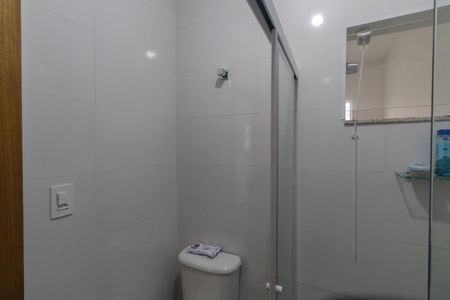 Casa à venda com 175m², 3 quartos e 2 vagas Casa à venda com 175m², 3 quartos e 2 vagasBanheiro da Suíte 1