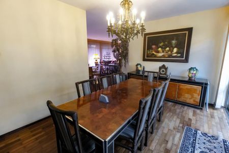 Casa à venda com 440m², 4 quartos e 2 vagas Casa à venda com 440m², 4 quartos e 2 vagasSala 2