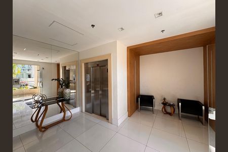 Apartamento à venda com 73m², 2 quartos e 1 vaga Apartamento à venda com 73m², 2 quartos e 1 vagaÁrea comum