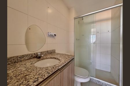 Apartamento à venda com 73m², 2 quartos e 1 vaga Apartamento à venda com 73m², 2 quartos e 1 vagaBanheiro Social