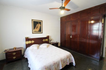 Quarto 1 de casa à venda com 4 quartos, 160m² em Jardim Rizzo, São Paulo