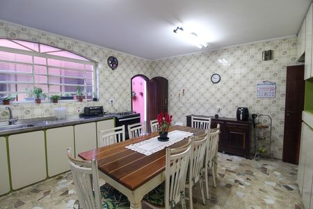 Cozinha de casa à venda com 4 quartos, 121m² em Jardim Rizzo, São Paulo