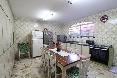 Cozinha de casa à venda com 4 quartos, 160m² em Jardim Rizzo, São Paulo