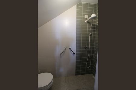 Casa à venda com 160m², 4 quartos e 2 vagas Casa à venda com 160m², 4 quartos e 2 vagasBanheiro