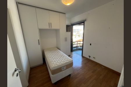 Apartamento à venda com 139m², 4 quartos e 2 vagas Apartamento à venda com 139m², 4 quartos e 2 vagasQuarto