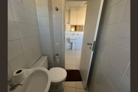 Apartamento à venda com 139m², 4 quartos e 2 vagas Apartamento à venda com 139m², 4 quartos e 2 vagasBanheiro