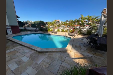 Apartamento à venda com 139m², 4 quartos e 2 vagas Apartamento à venda com 139m², 4 quartos e 2 vagasÁrea comum - Piscina