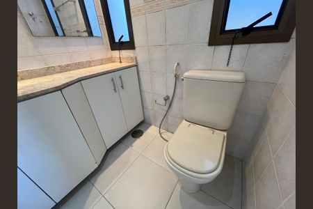Apartamento à venda com 139m², 4 quartos e 2 vagas Apartamento à venda com 139m², 4 quartos e 2 vagasBanheiro