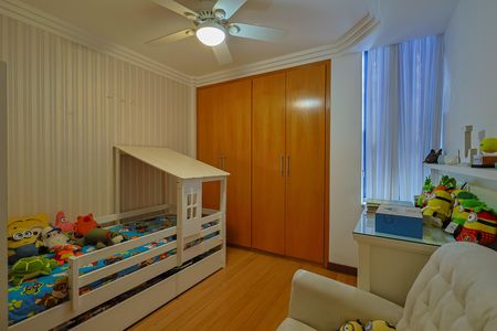 Apartamento à venda com 160m², 4 quartos e 2 vagas