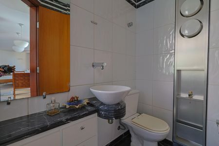 Apartamento à venda com 160m², 4 quartos e 2 vagas