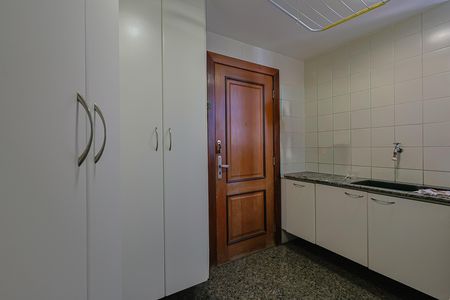 Apartamento à venda com 160m², 4 quartos e 2 vagas