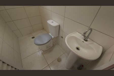 Banheiro de apartamento para alugar com 1 quarto, 35m² em Cidade Antônio Estêvão de Carvalho, São Paulo