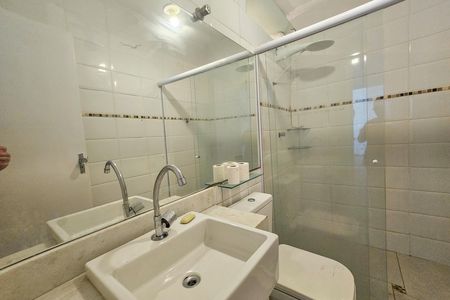 Apartamento para alugar com 66m², 2 quartos e 1 vaga