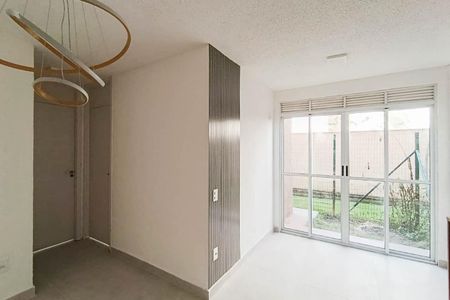 Sala de apartamento para alugar com 2 quartos, 52m² em Santa Cruz, Rio de Janeiro
