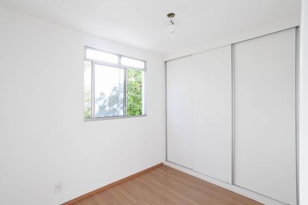 Apartamento à venda com 65m², 2 quartos e 1 vagaQuarto